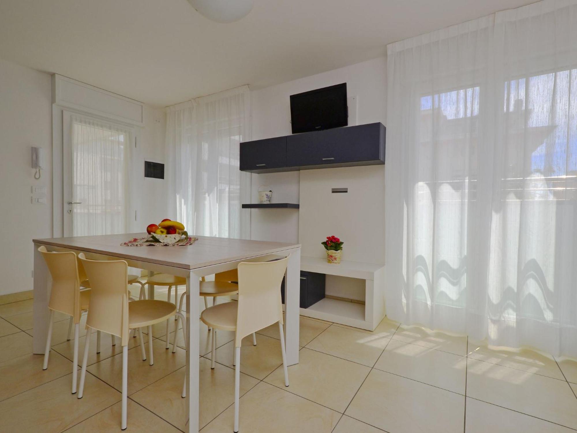 Appartamento Mare-4 By Interhome Lignano Sabbiadoro